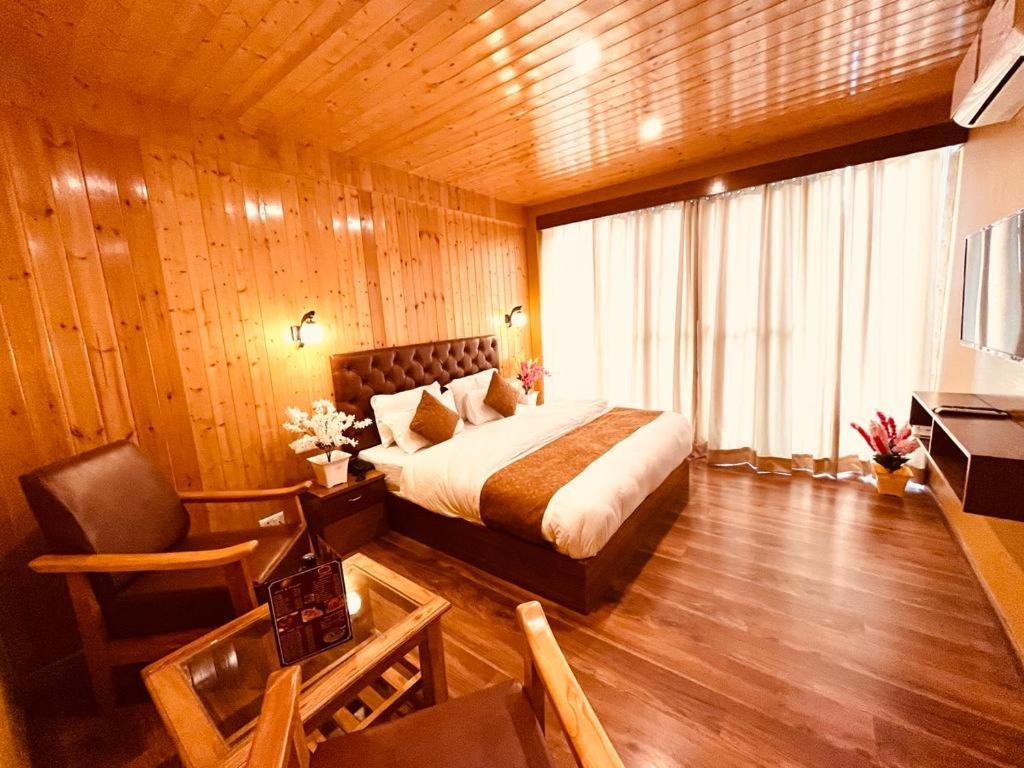 Tata Vista Resort Mall Road Manali - Centrally Heated & Air Cooled Dış mekan fotoğraf