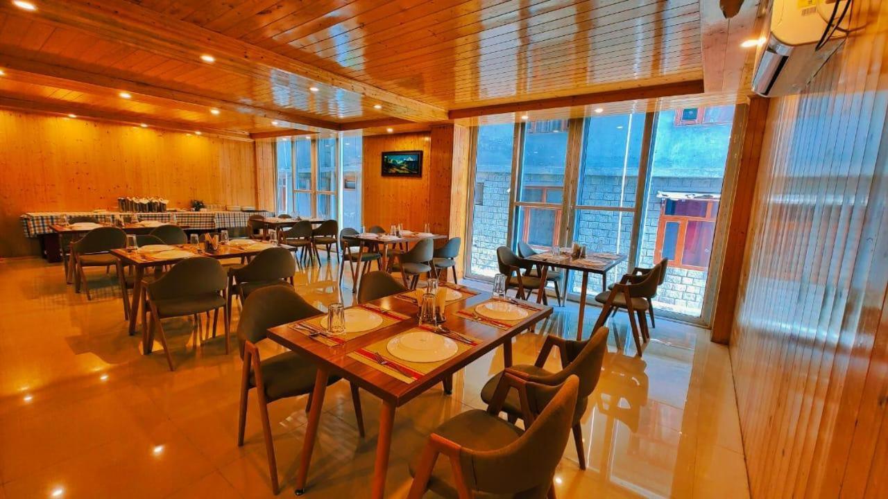 Tata Vista Resort Mall Road Manali - Centrally Heated & Air Cooled Dış mekan fotoğraf