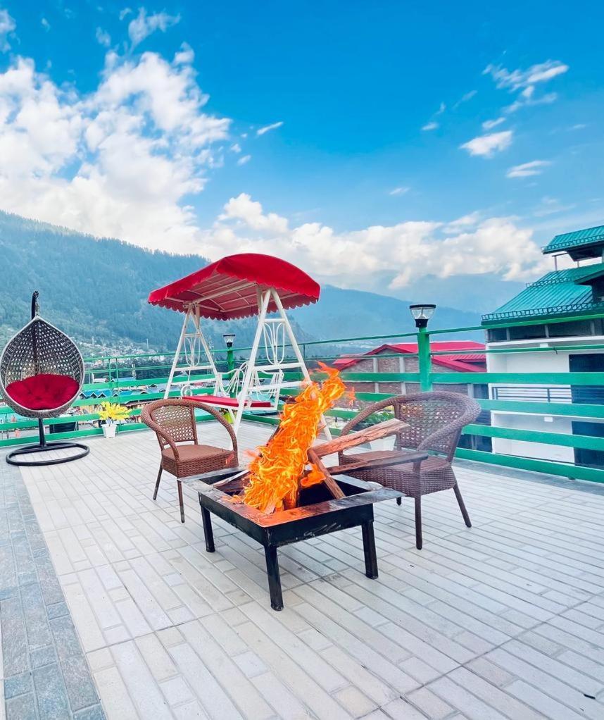 Tata Vista Resort Mall Road Manali - Centrally Heated & Air Cooled Dış mekan fotoğraf