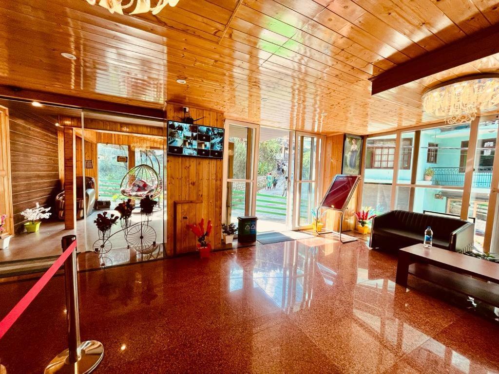 Tata Vista Resort Mall Road Manali - Centrally Heated & Air Cooled Dış mekan fotoğraf