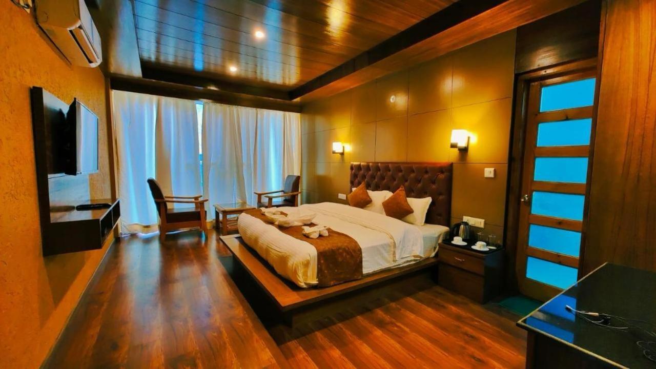 Tata Vista Resort Mall Road Manali - Centrally Heated & Air Cooled Dış mekan fotoğraf